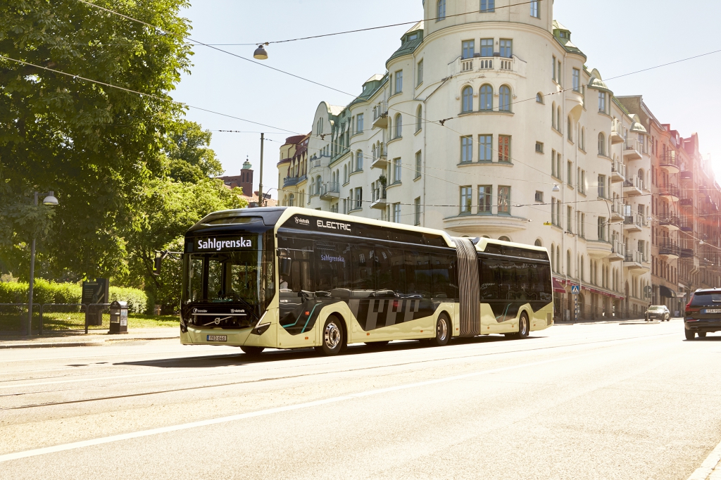 electric articulated bus volvo