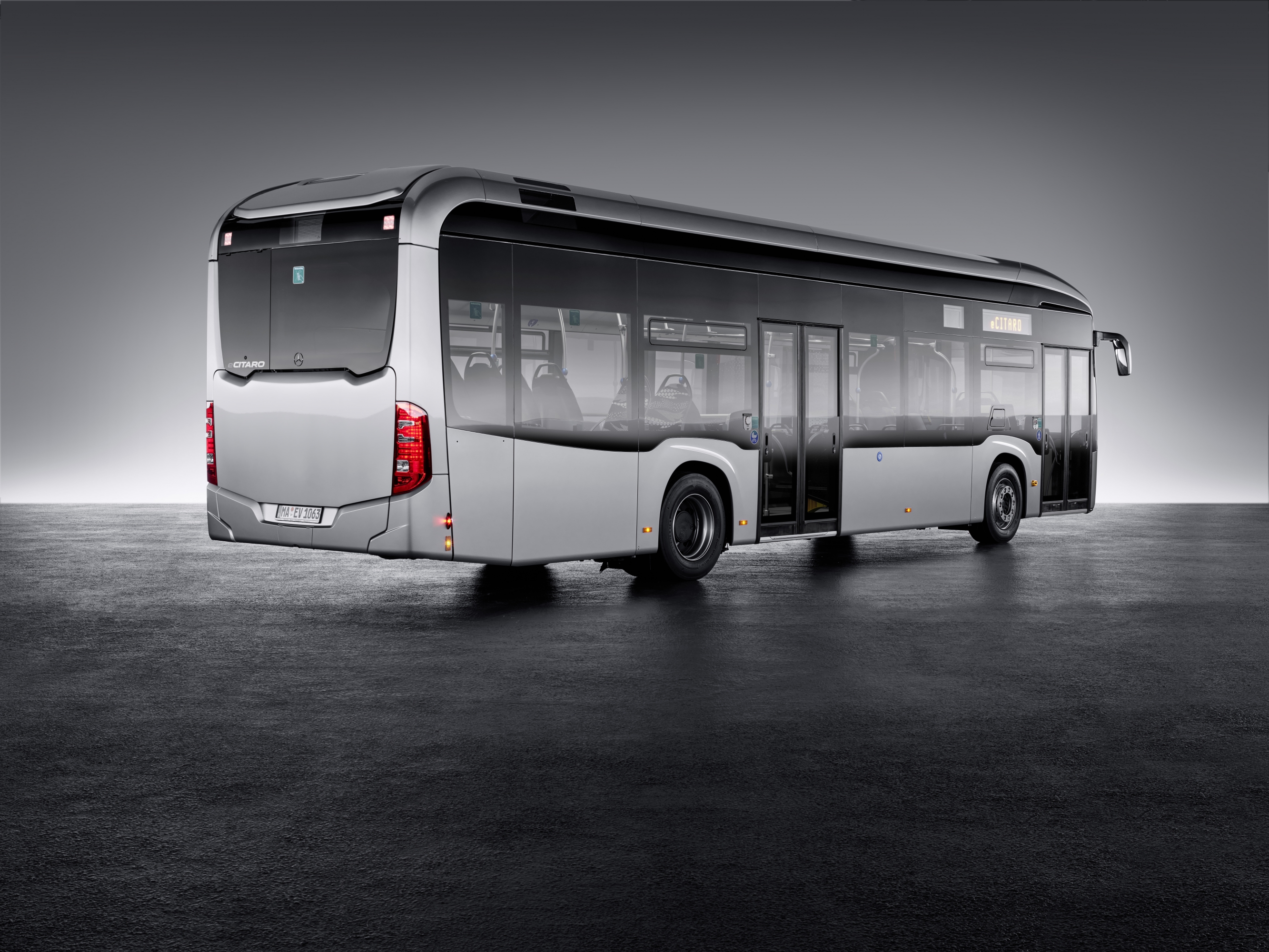 mercedes electric bus ecitaro