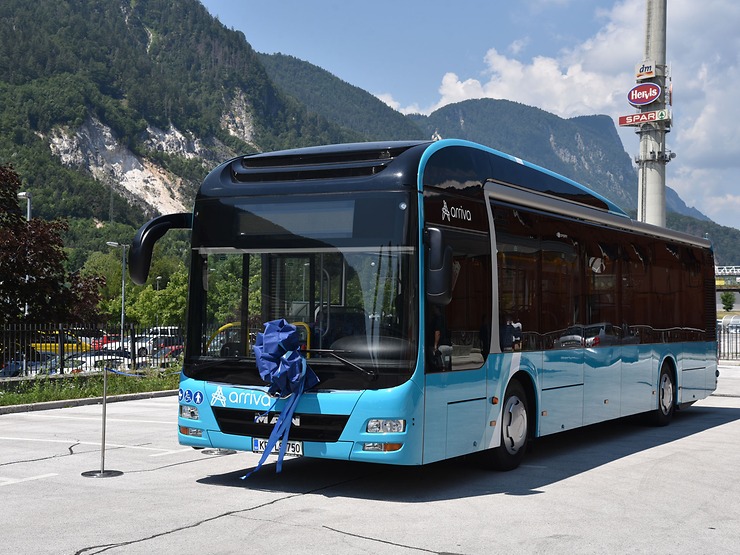 man lion's city hybrid bus slovenia