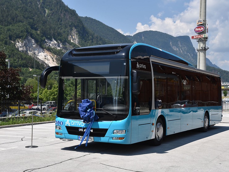 man lion's city hybrid bus slovenia