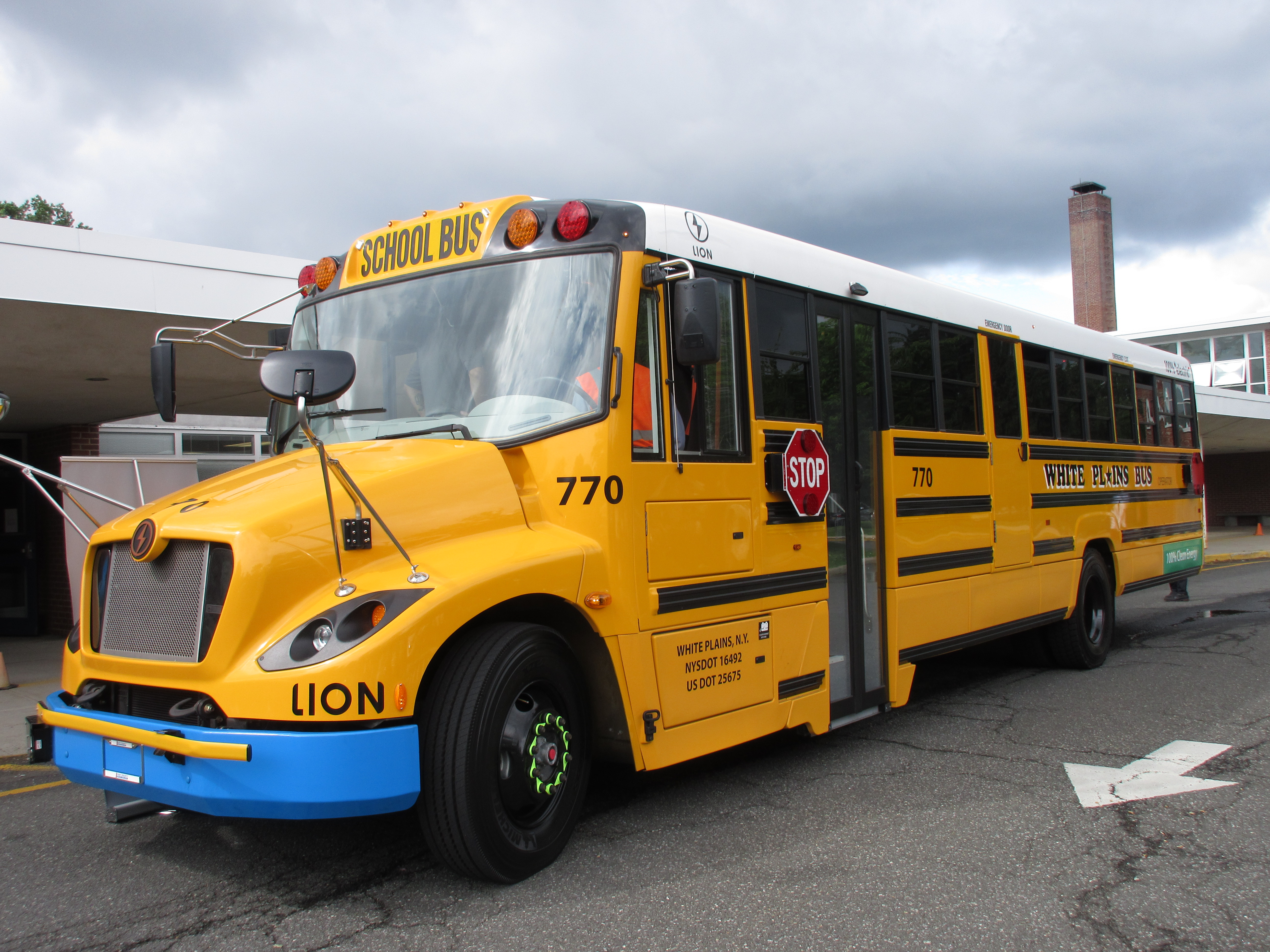 Electric school bus fleet in NY State. Lion Electric buses will be used