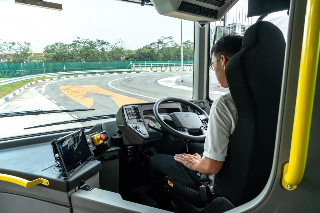 Artificial Intelligence under the bonnet. Volvo Buses unveiled the first driverless bus in Singapore