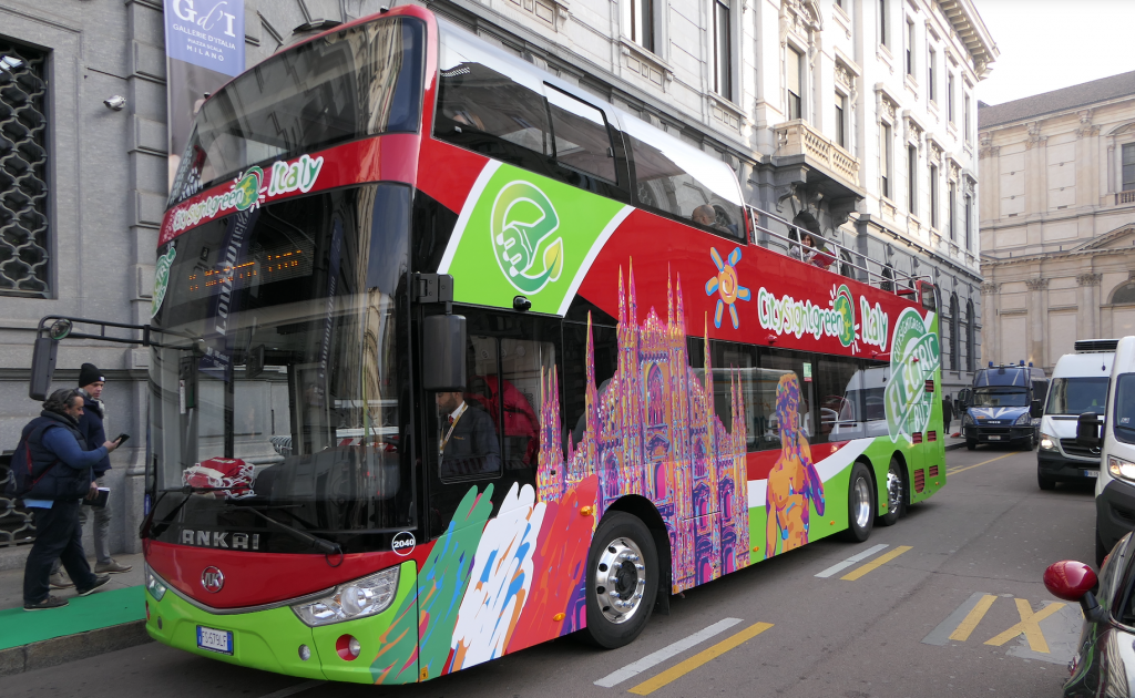 electric open top bus