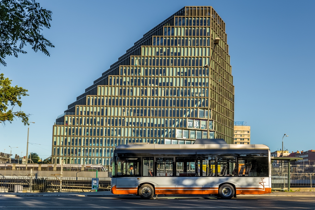 electric bus lithuania solaris