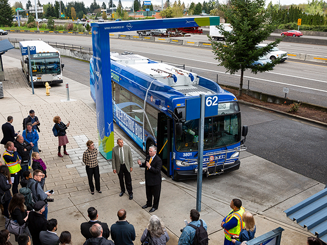 new flyer electric bus trimet oregon