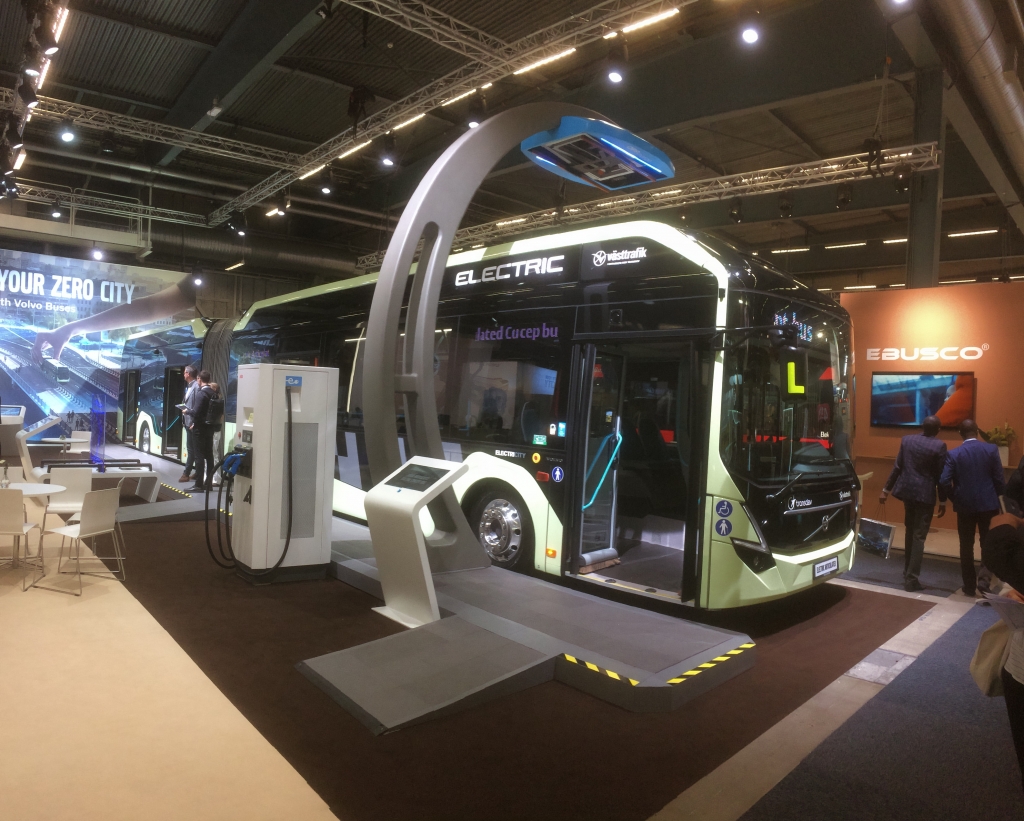 volvo electric articulated bus