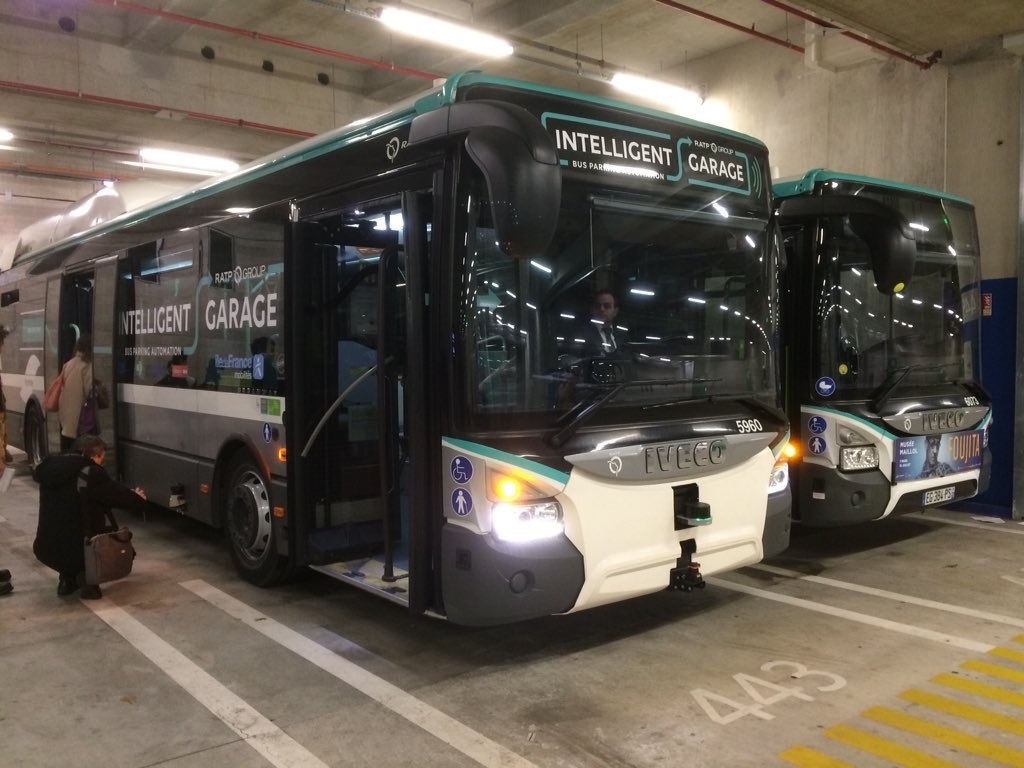 iveco autonomous bus intelligent garage paris