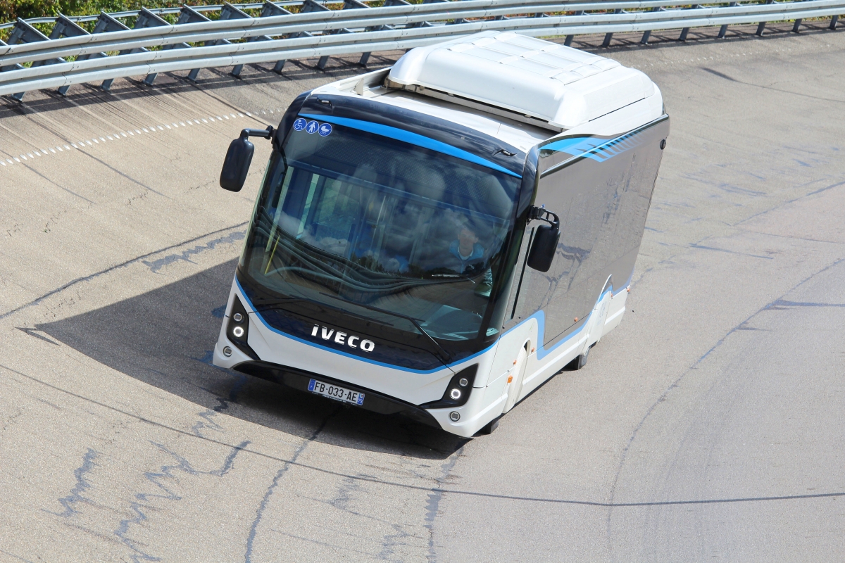 iveco heuliez e-way