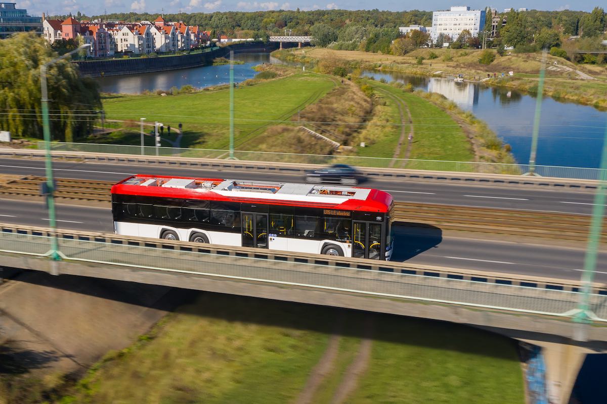 solaris electric intercity bus