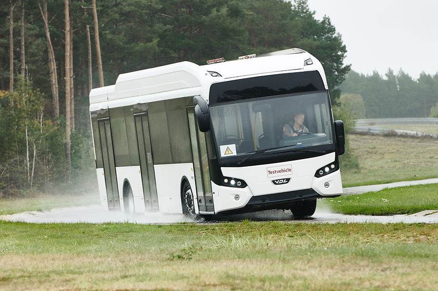 electric bus tires continental vdl