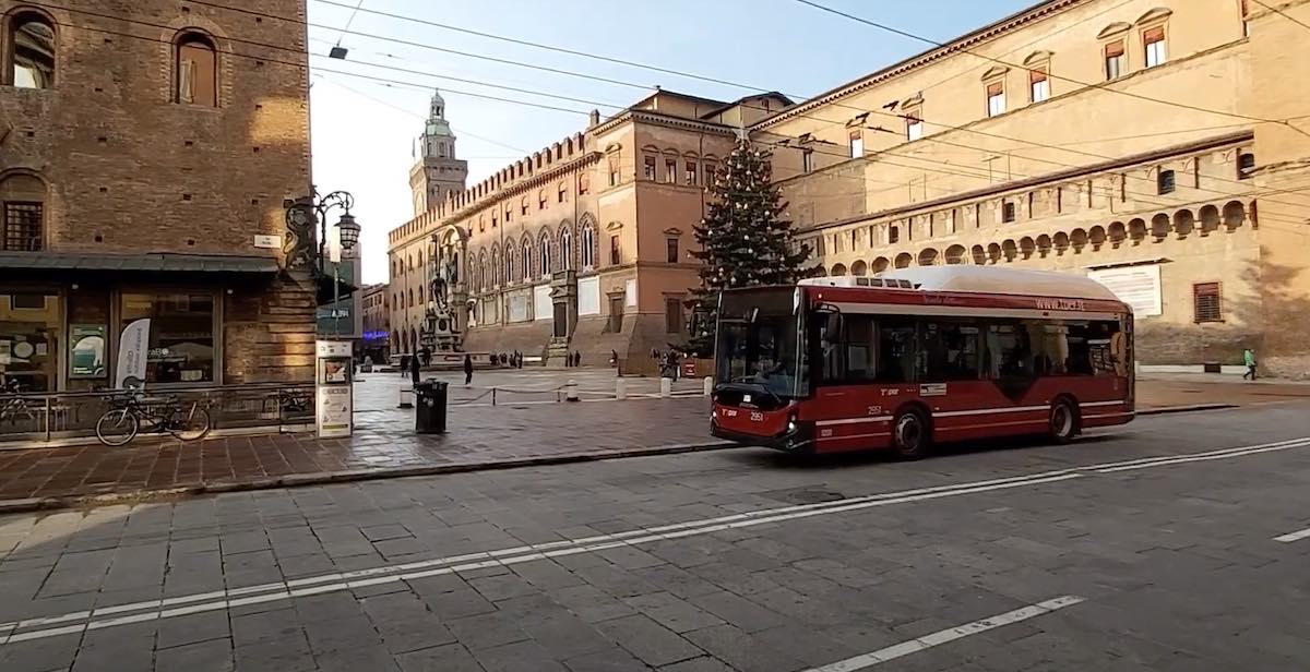 TPER Bologna rolls out the first Iveco electric 9.5meter midibus in Europe