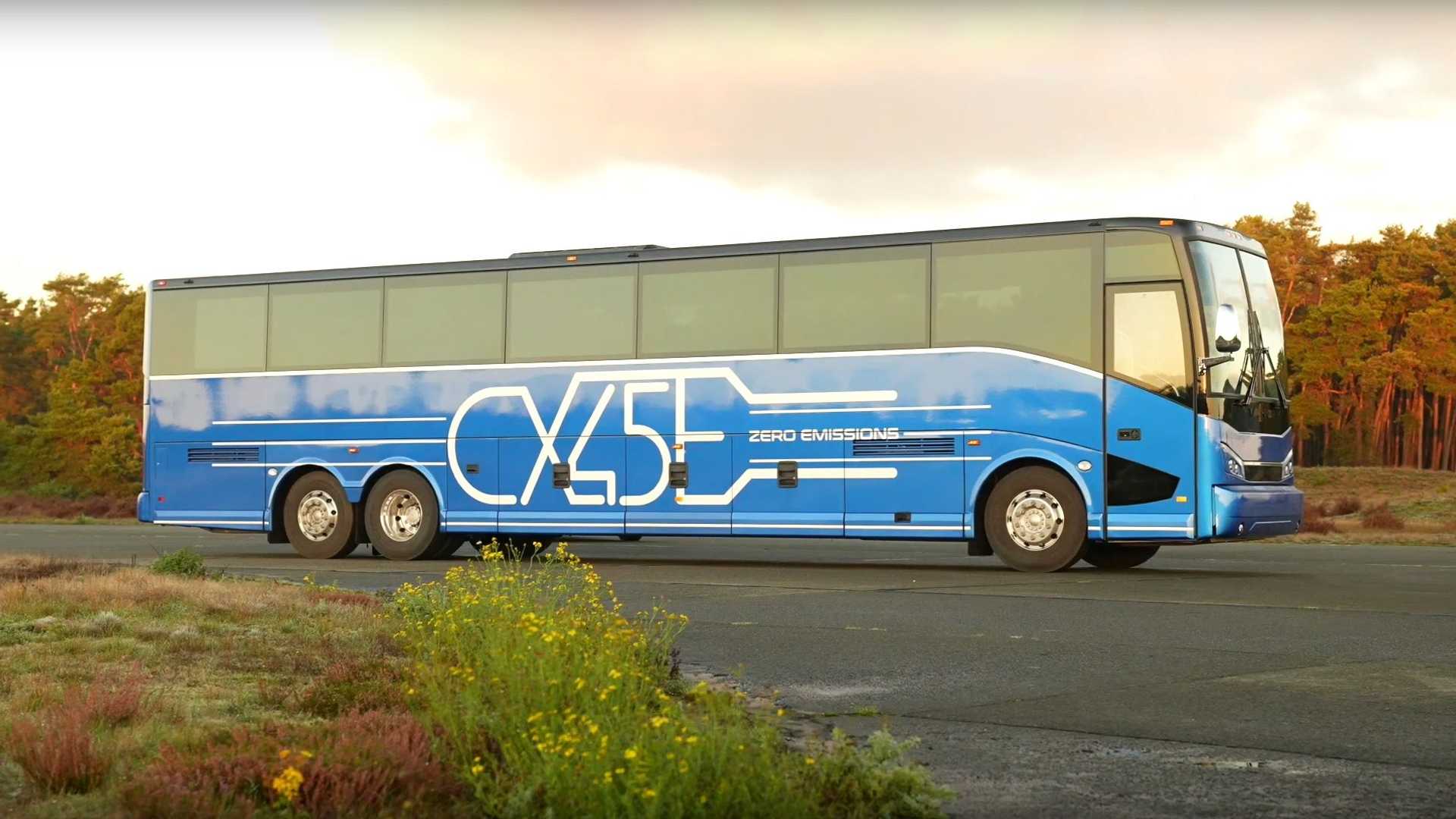 Van Hool batteryelectric coaches to be managed through ViriCiti ABC