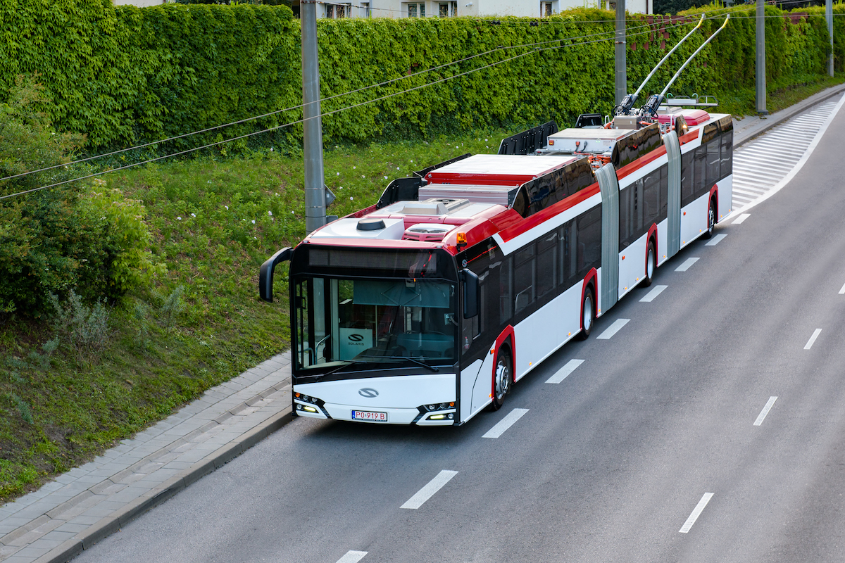 solaris 24-meter trolleybus