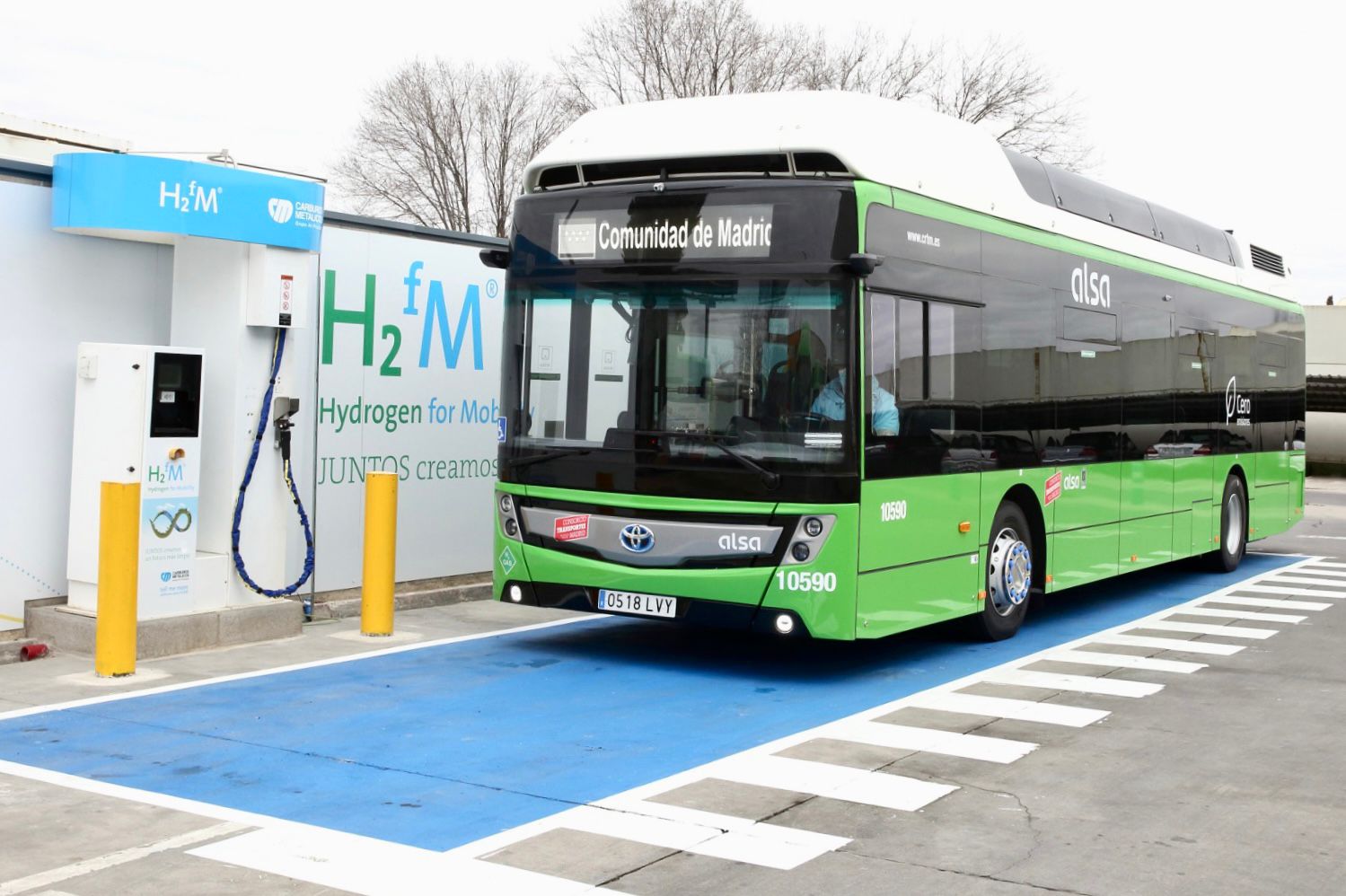 Caetano fuel cell bus on a test in Oviedo - Sustainable Bus