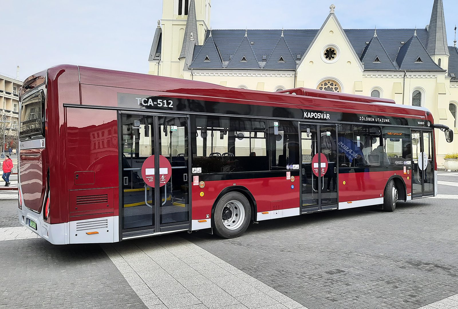 Ikarus delivered a couple of 120e electric buses in Hungary (jointly  developed with CRRC) - Sustainable Bus