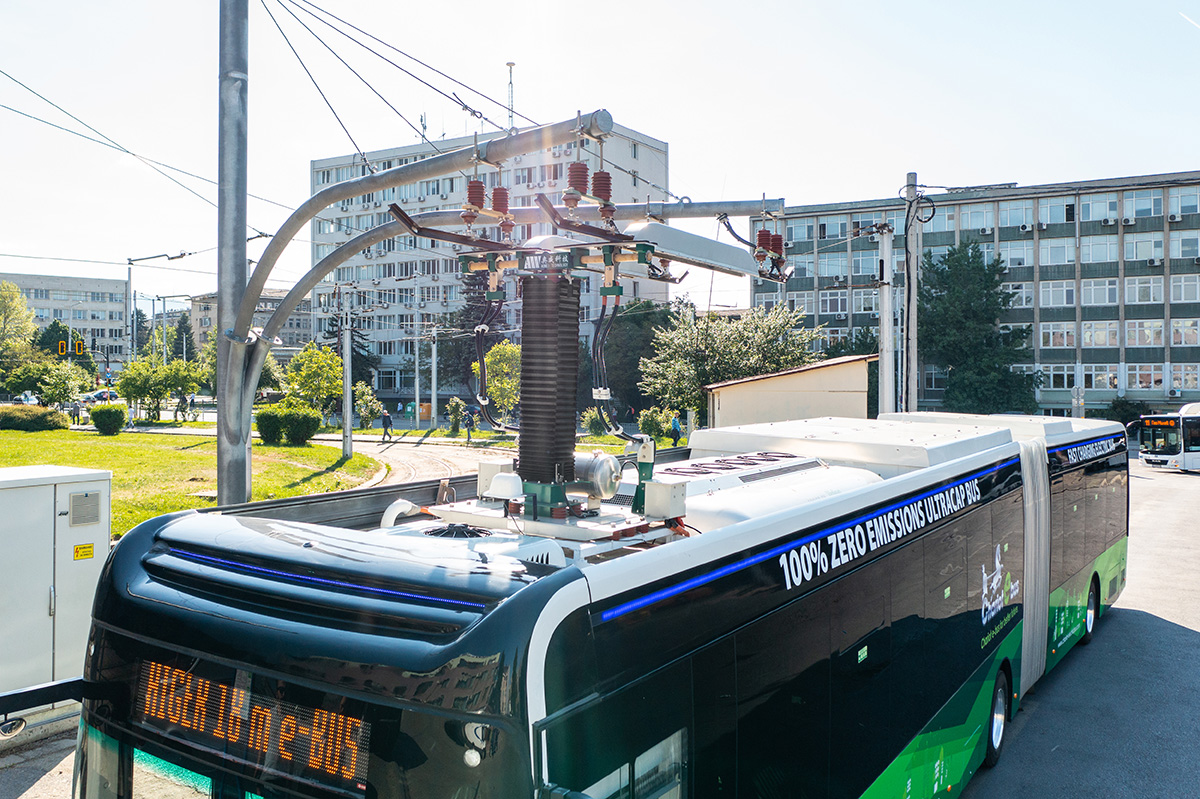 ultracapacitor electric bus