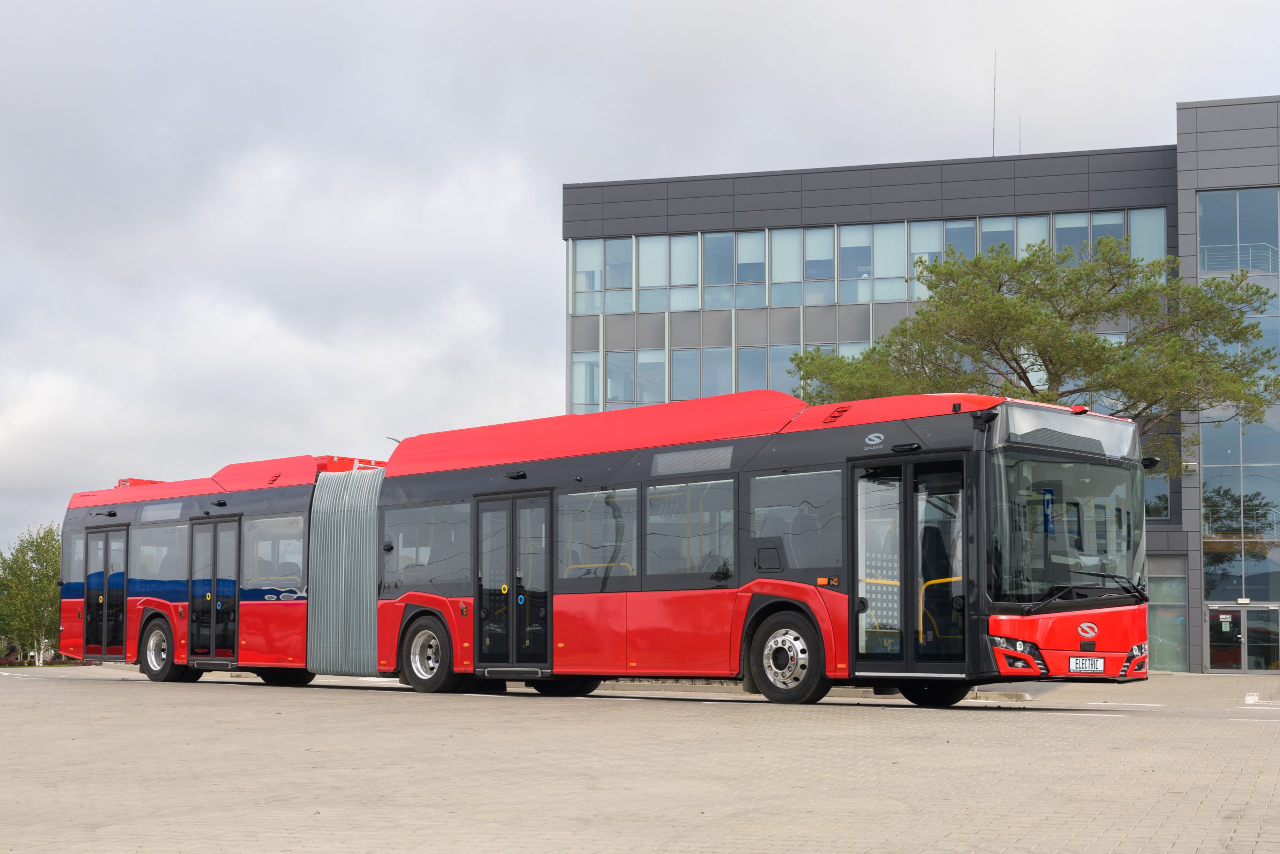New generation batteries for Solaris e-buses on display at Polish Transexpo