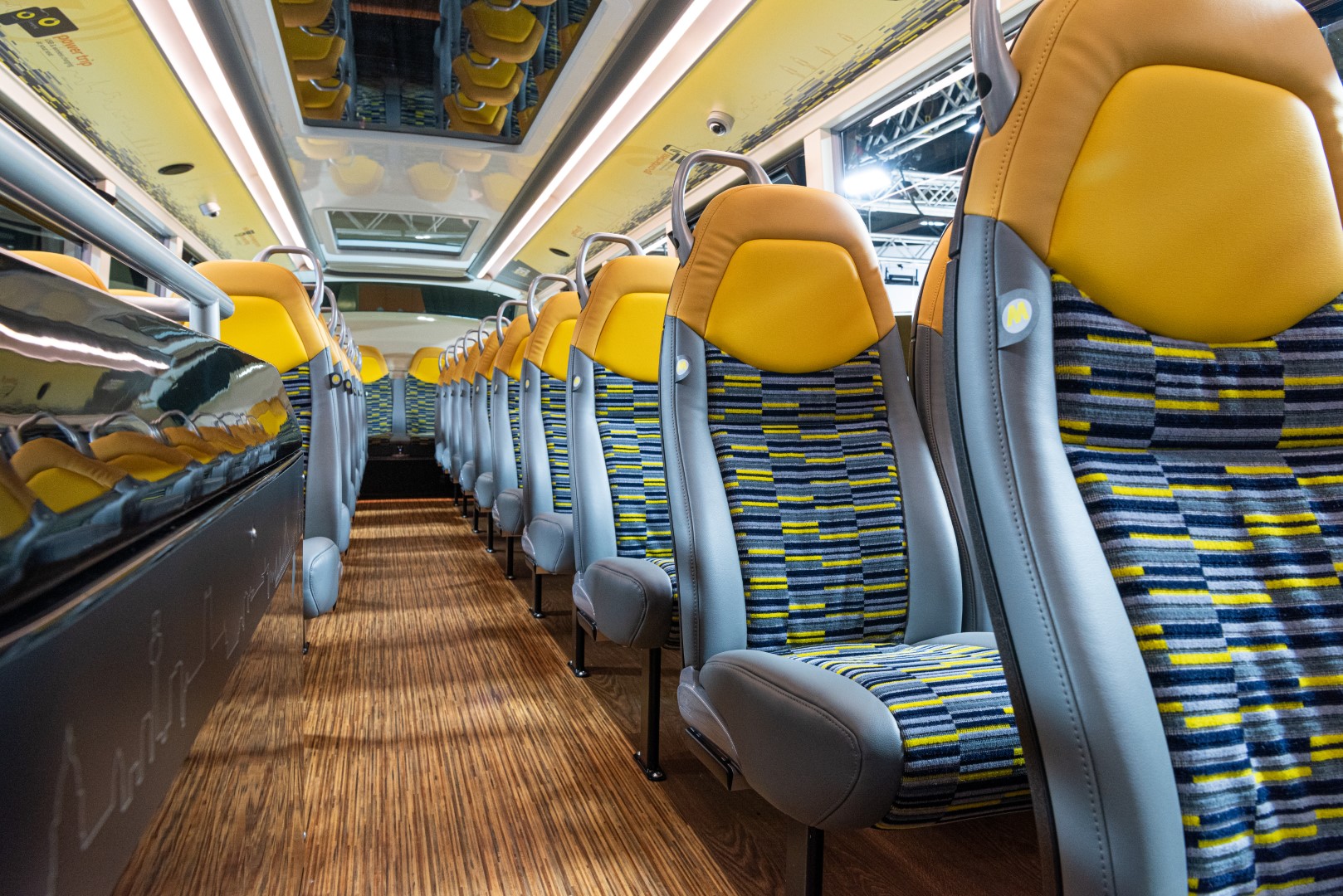 alexander dennis euro bus expo