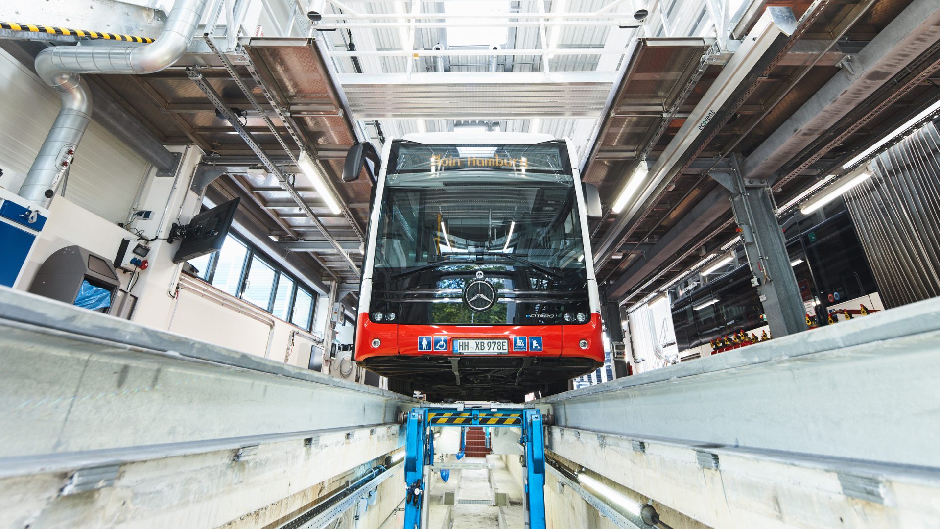 maintenance fuel cell buses