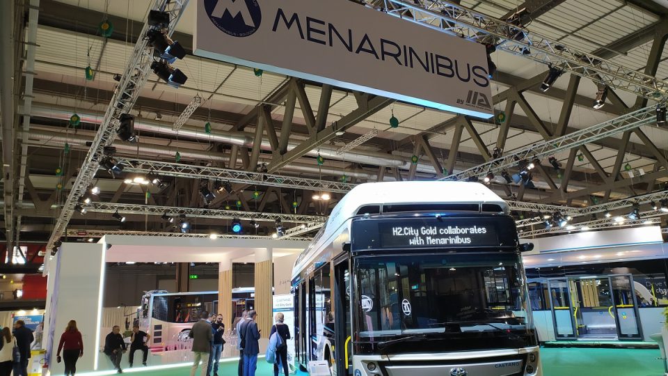 Caetano fuel cell bus on a test in Oviedo - Sustainable Bus