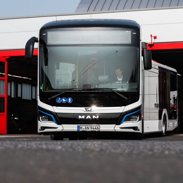 German e-bus market grew 20% in 2023: MAN, Mercedes and Ebusco on the ...