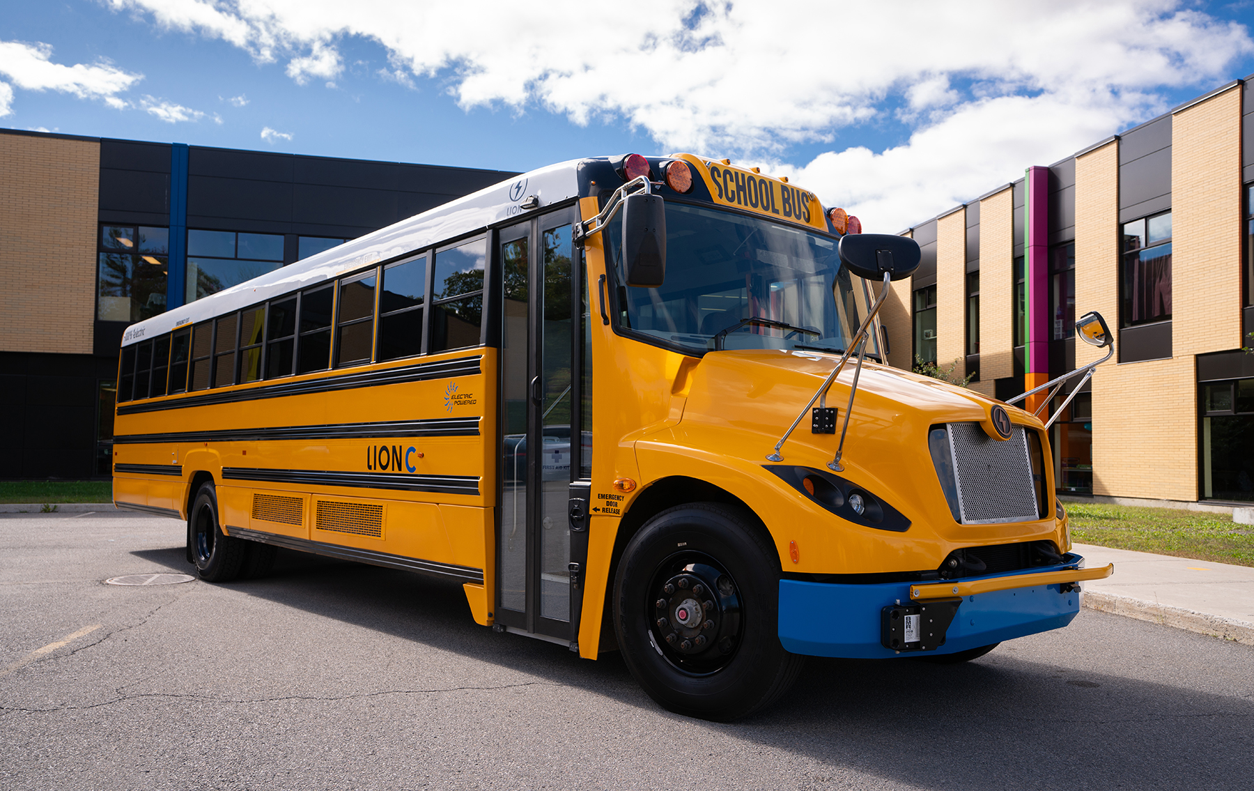 Canadian Lion Electric is on the brink of liquidation following Quebec's withdrawal of financial support - Sustainable Bus