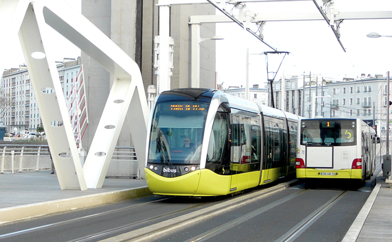 RATP tests passenger information via virtual avatar in Brest (France)