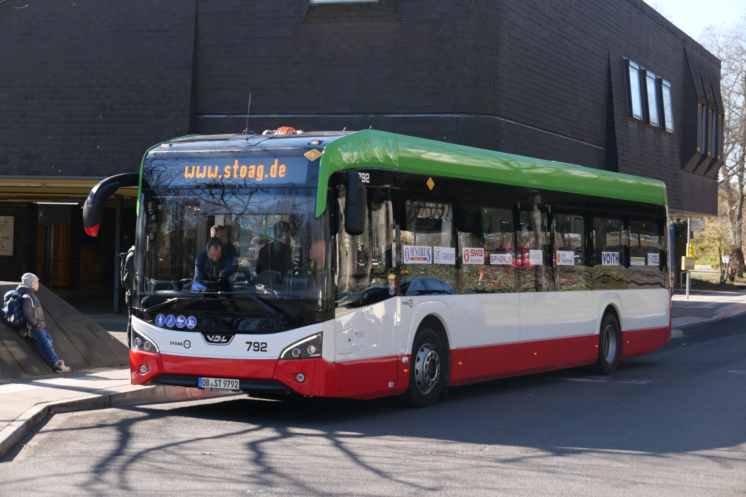VDL Bus & Coach rebounds (+67%) but remains loss-making. The group loses 30% on 2023 - Sustainable Bus