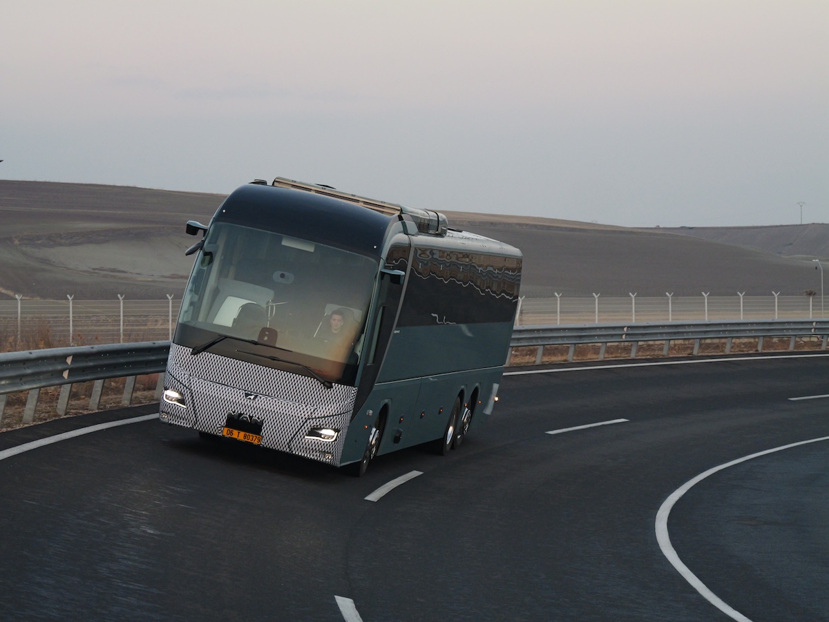 MAN's First Electric Coach: Lion’s Coach 14 E Unveiled in Ankara
