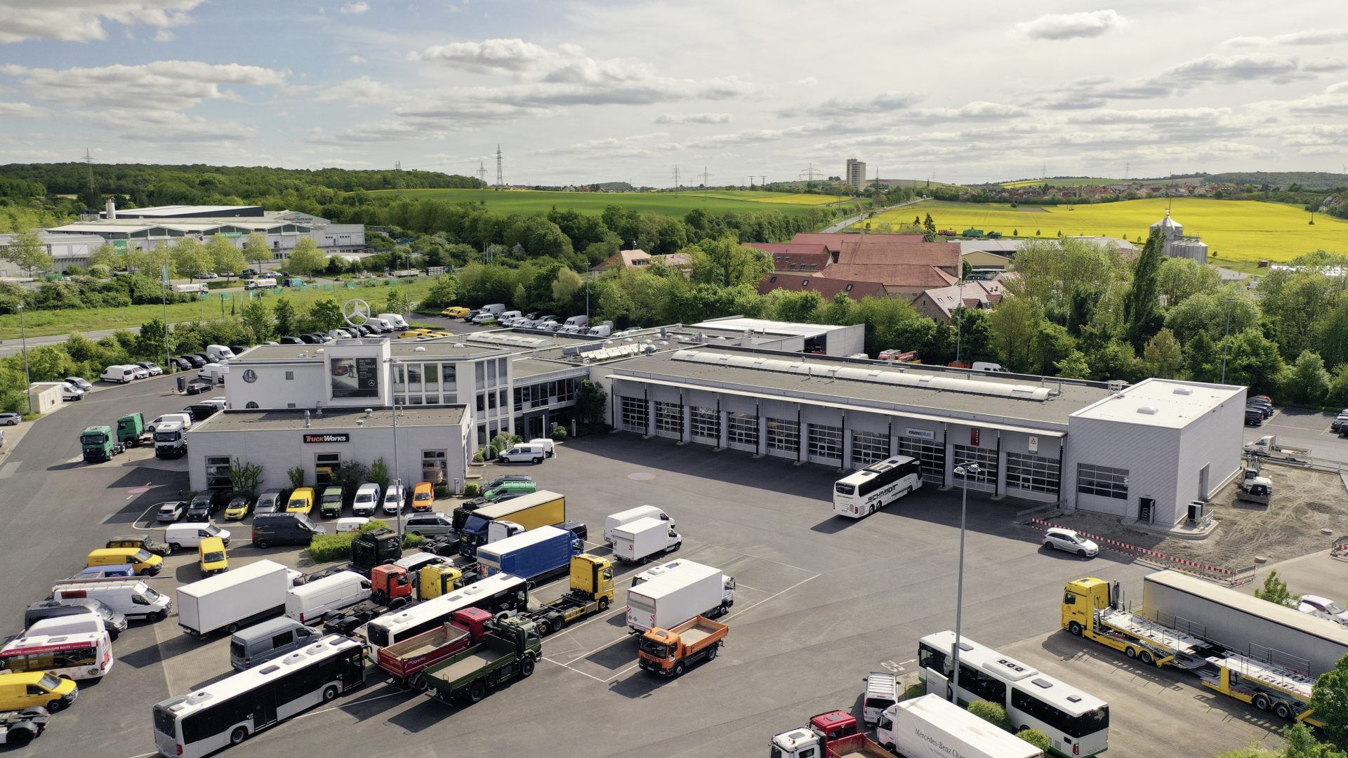 Mercedes-Benz Würzburg commercial vehicle center
