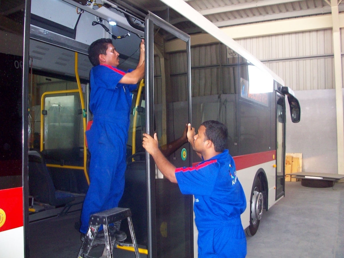 ventura bus doors dubai