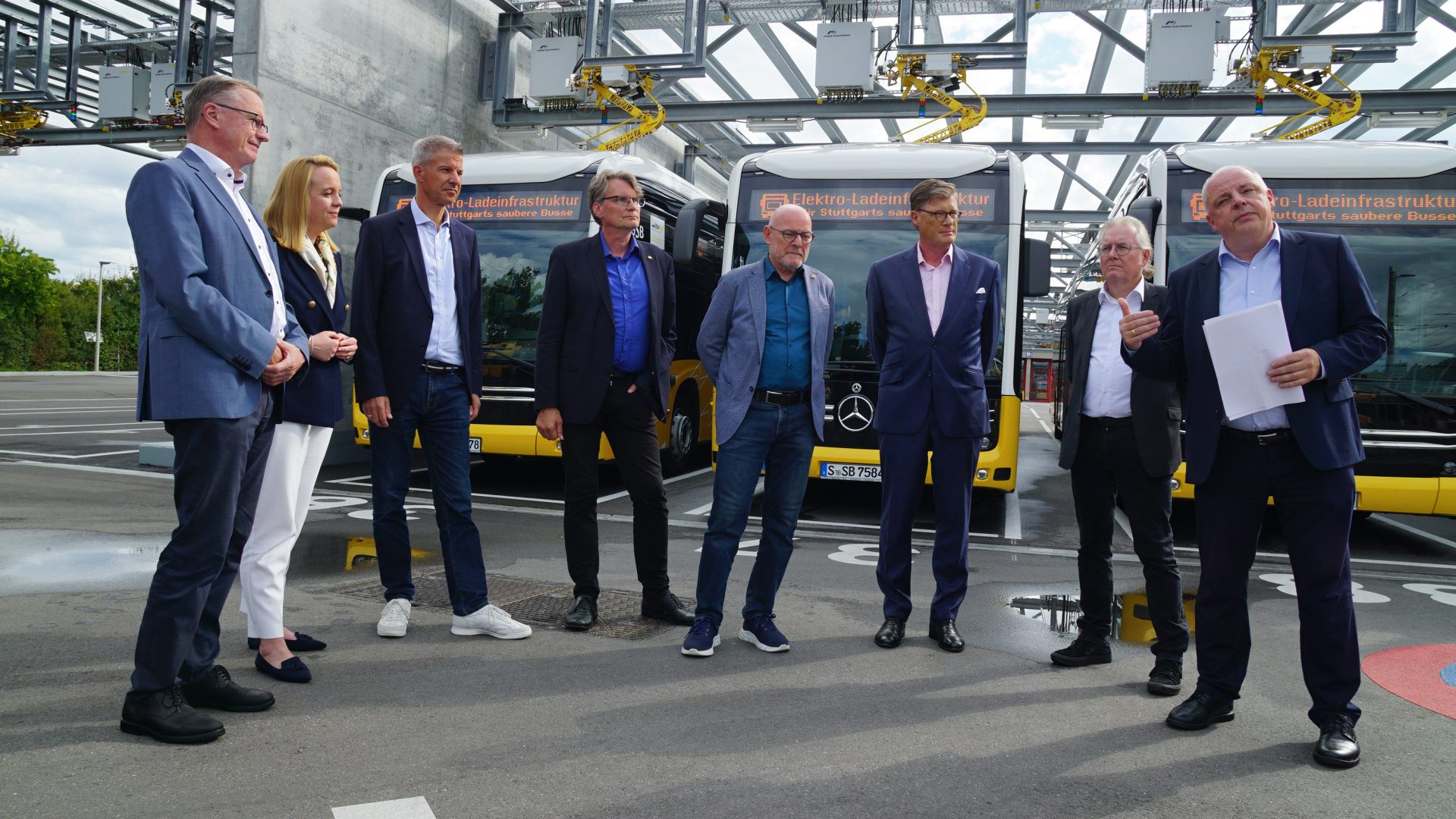 sbb stuttgart electric bus chargers 