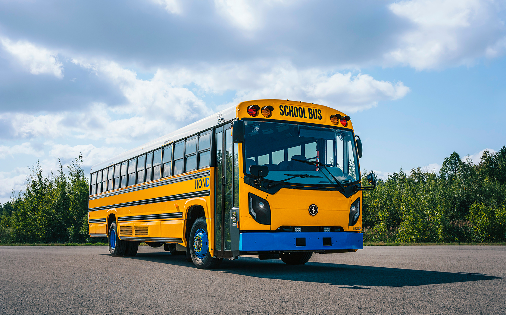 Clean school bus transition faces setbacks in the U.S. amid manufacturer bankruptcy - Sustainable Bus