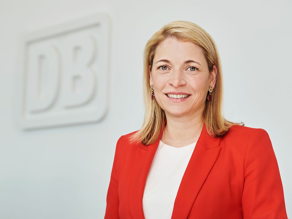Evelyn Palla appointed new CEO of Deutsche Bahn - Sustainable Bus