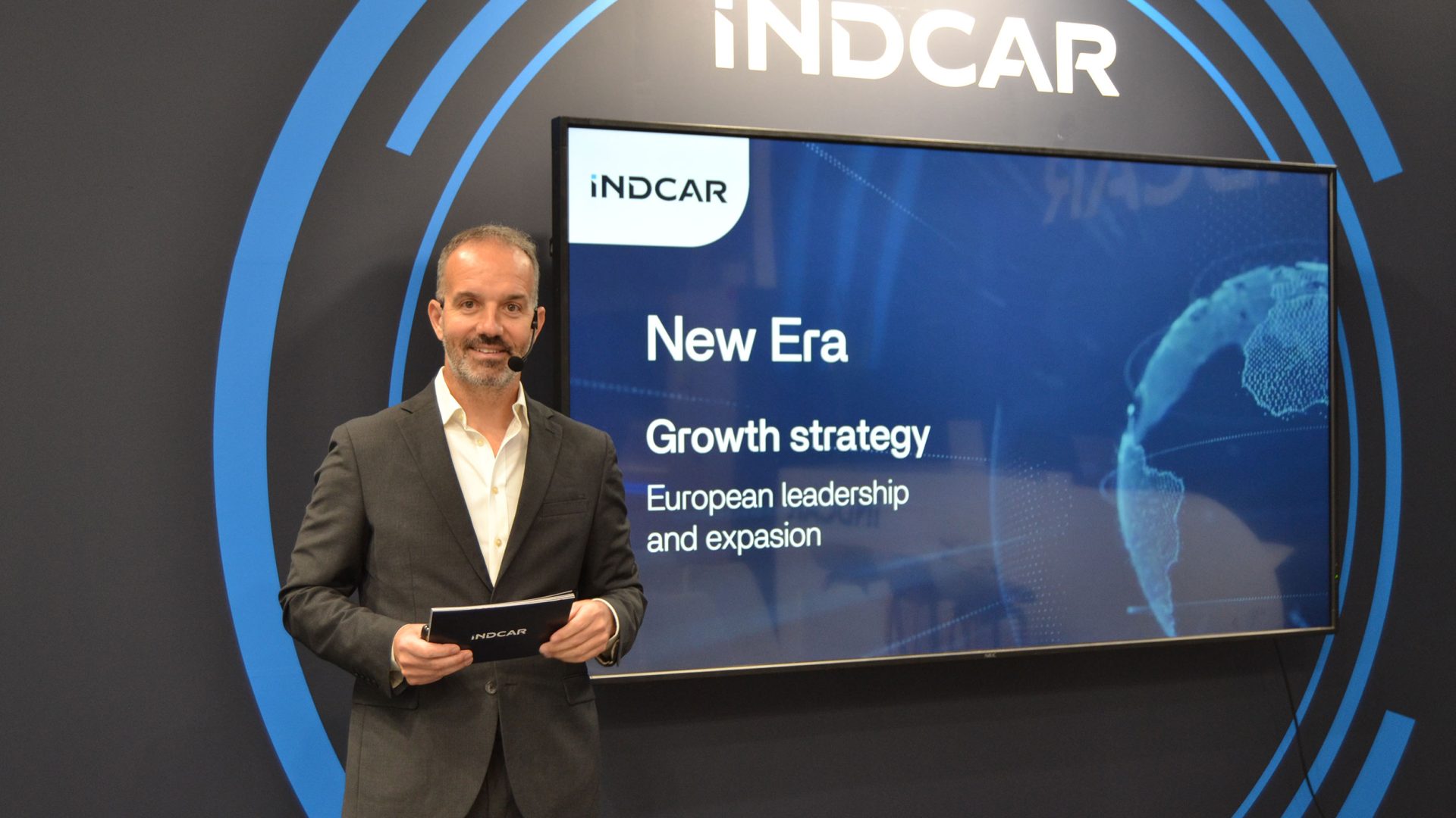 indcar busworld 2025