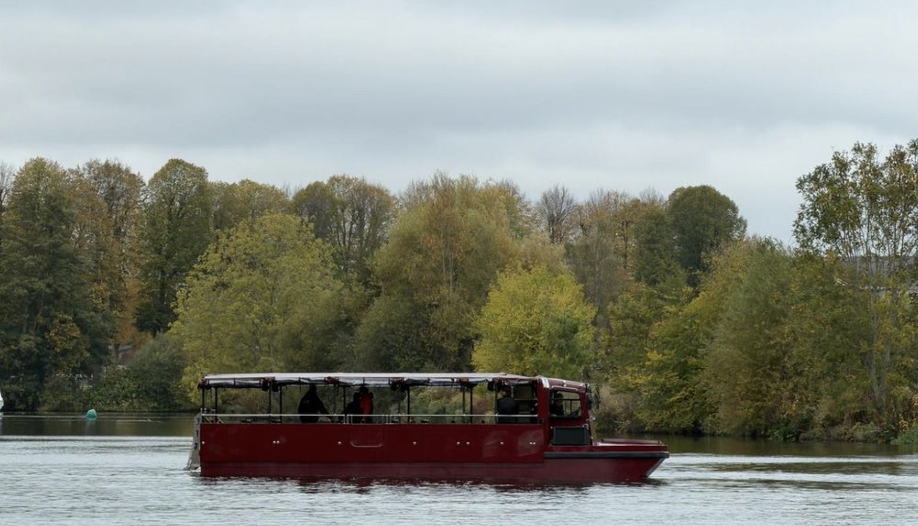 UK-based Seahorse Amphibious unveils all-electric passenger vehicle, entering service with Big Bus Tours in London - Sustainable Bus