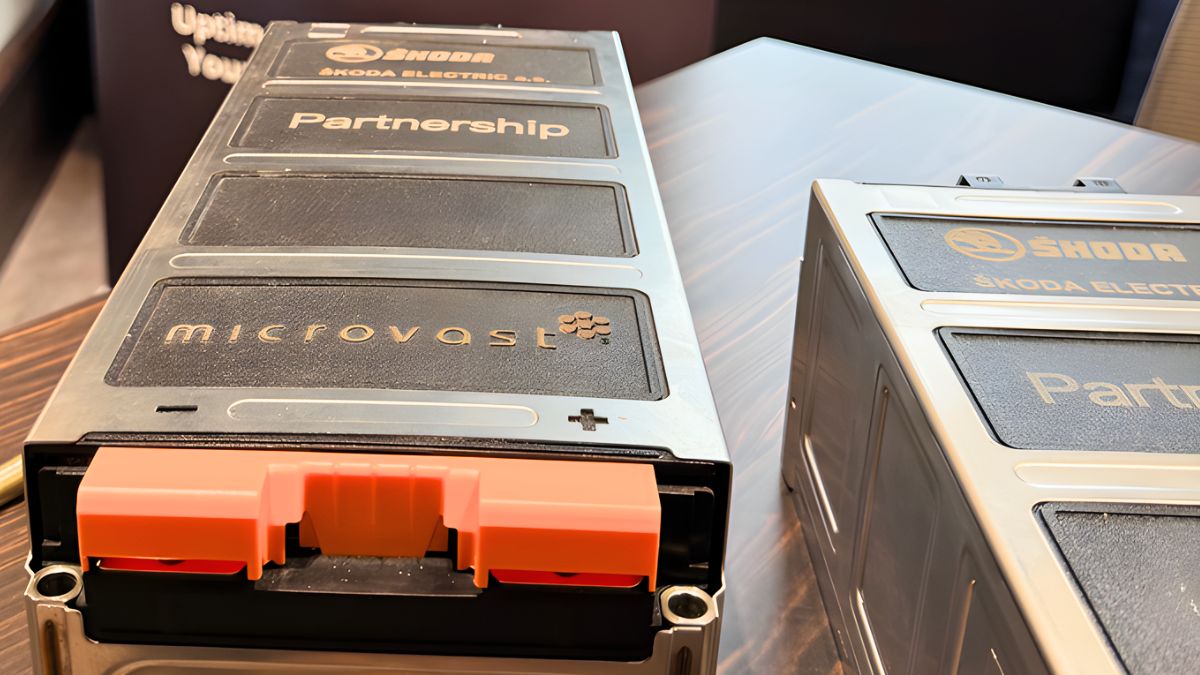Skoda Group partners with Microvast to develop next-generation batteries for rail (and eventually e-buses) - Sustainable Bus