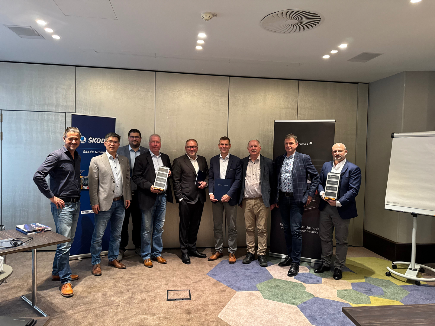 skoda microvast batteries