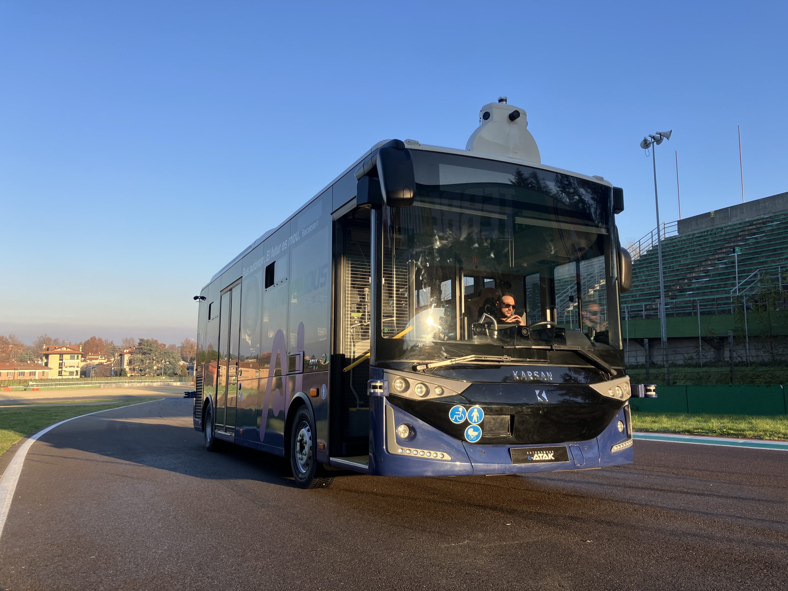 Karsan Level 4 driverless midibus trialled by Tper on Imola's autodromo - Sustainable Bus