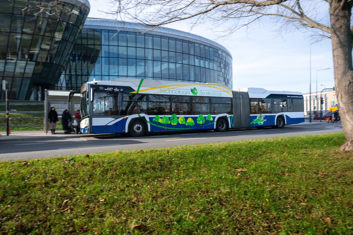 solaris battery replacement