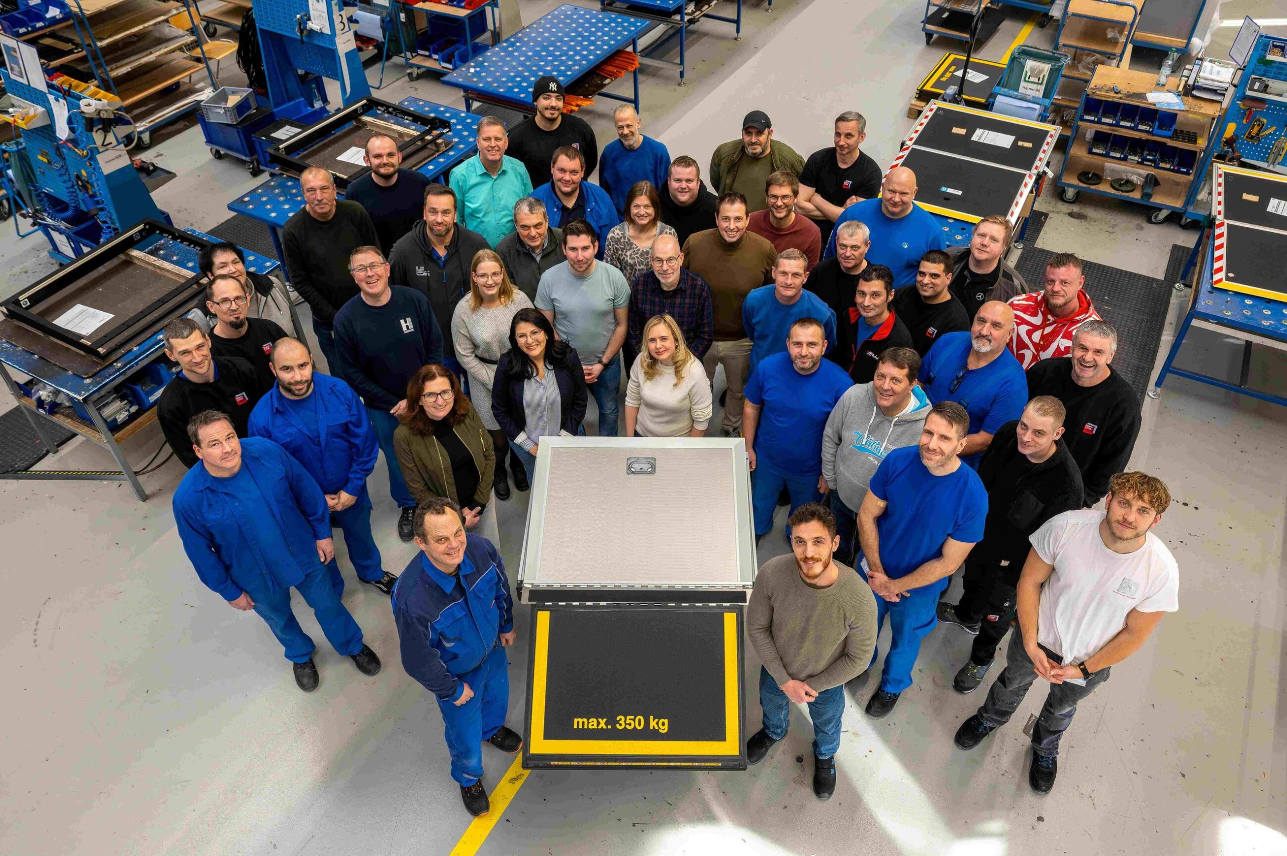 Hubner upgrades Double Ramp platform with hybrid version as 2025 production passes 1,000 units - Sustainable Bus