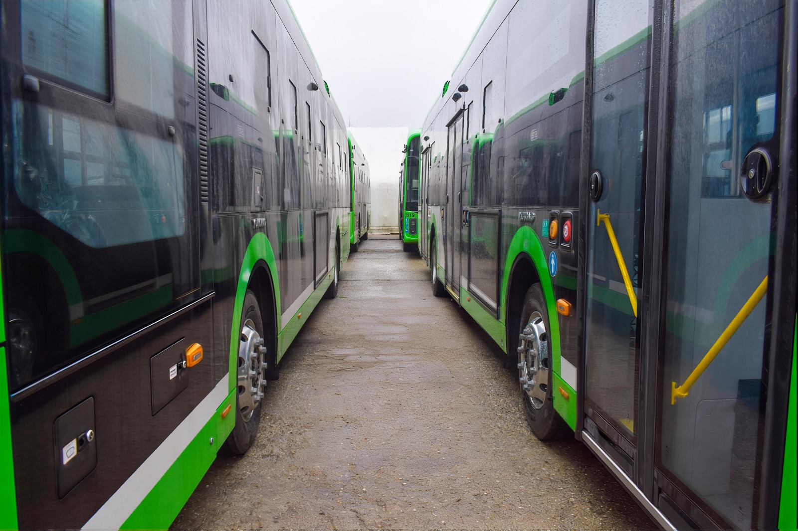 bucharest trolleybus yutong