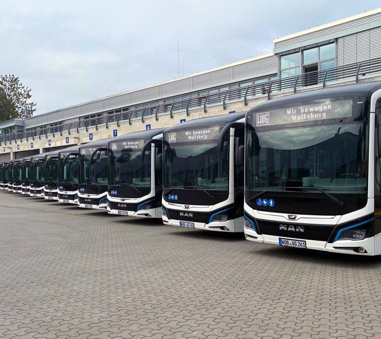 Germany’s e-bus fleet reaches 4,752 units (14%) as 50% of new city ...