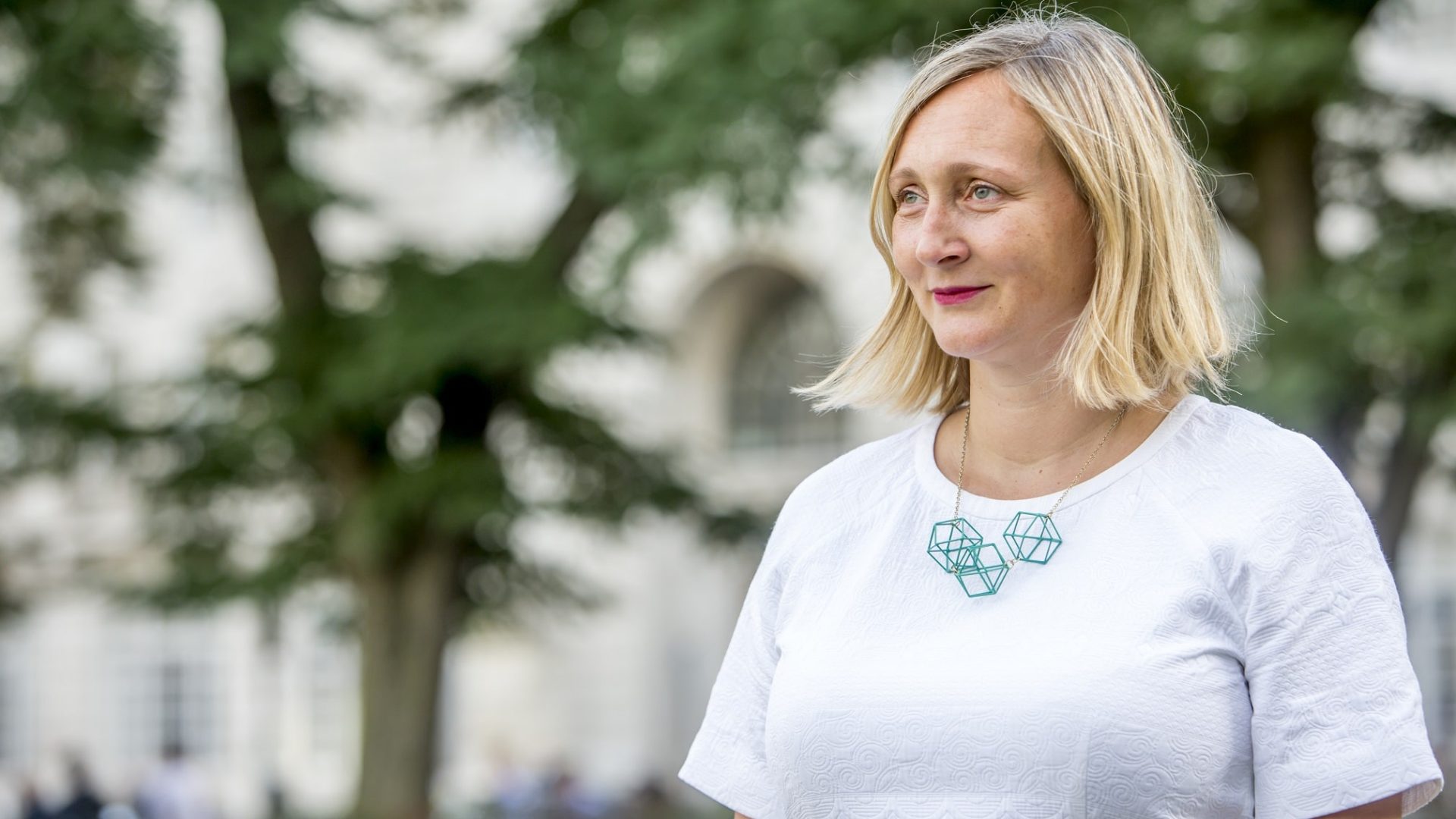 isabel mcallister first bus