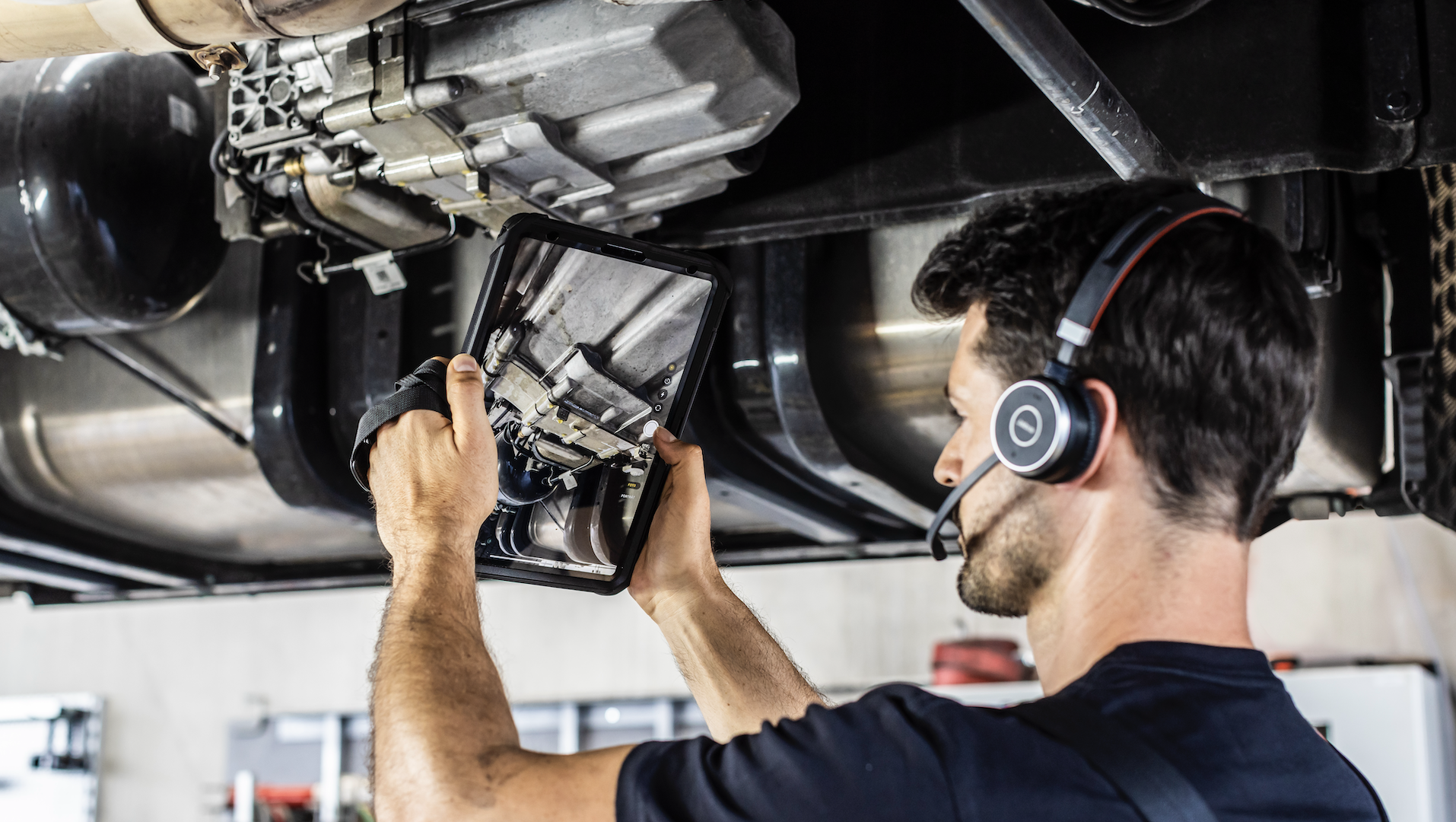 man truck bus results 2025