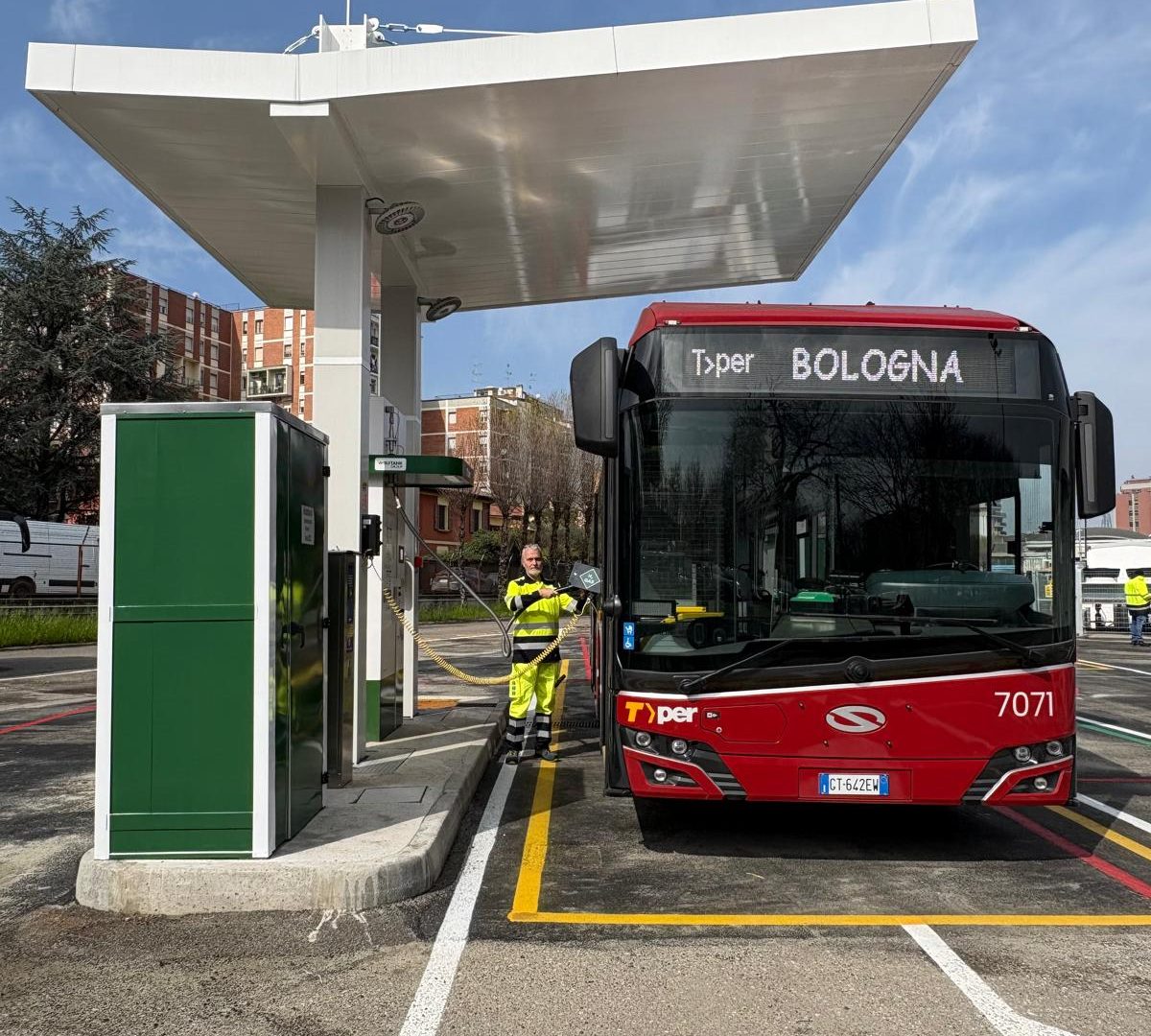 hydrogen buses tper bologna 
