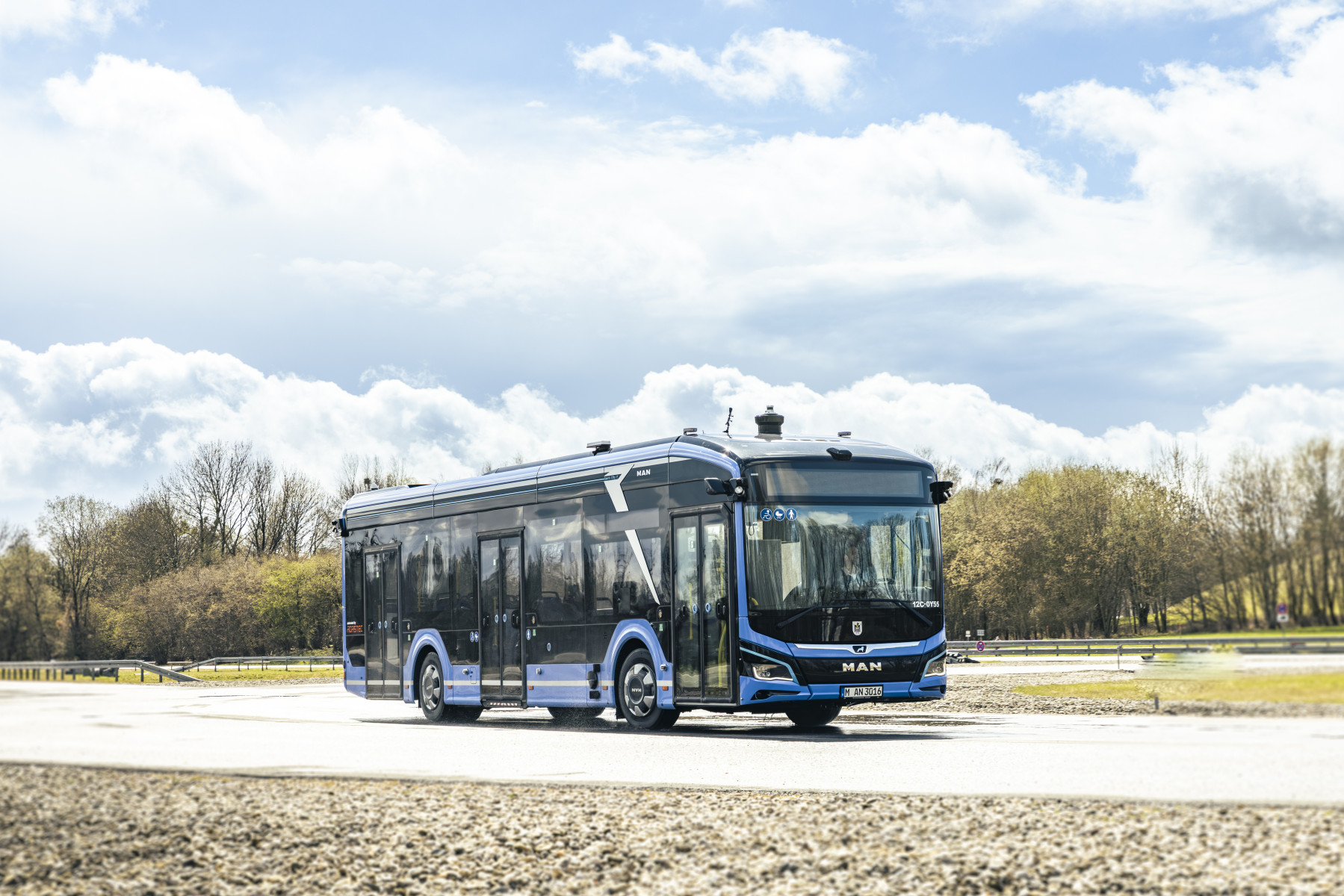 MAN teams up with Adastec to launch automated Lion's City E pilot in Munich - Sustainable Bus