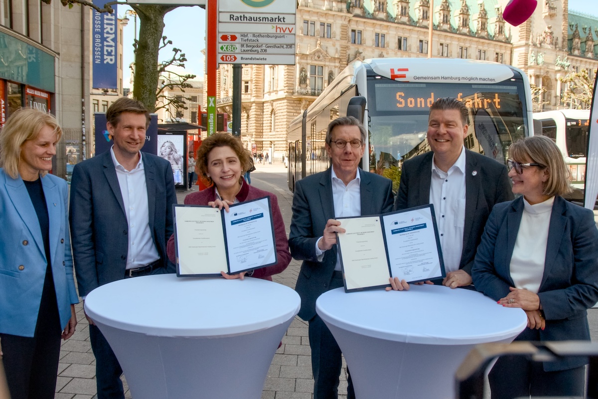 Hamburg secures over 1.1 billion EIB financing for power grid expansion and 188 electric buses - Sustainable Bus