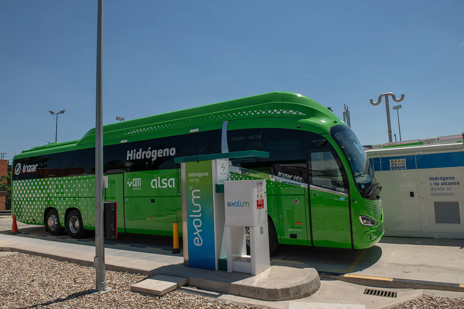 Type-approved new-generation Irizar hydrogen coach to begin passenger ...
