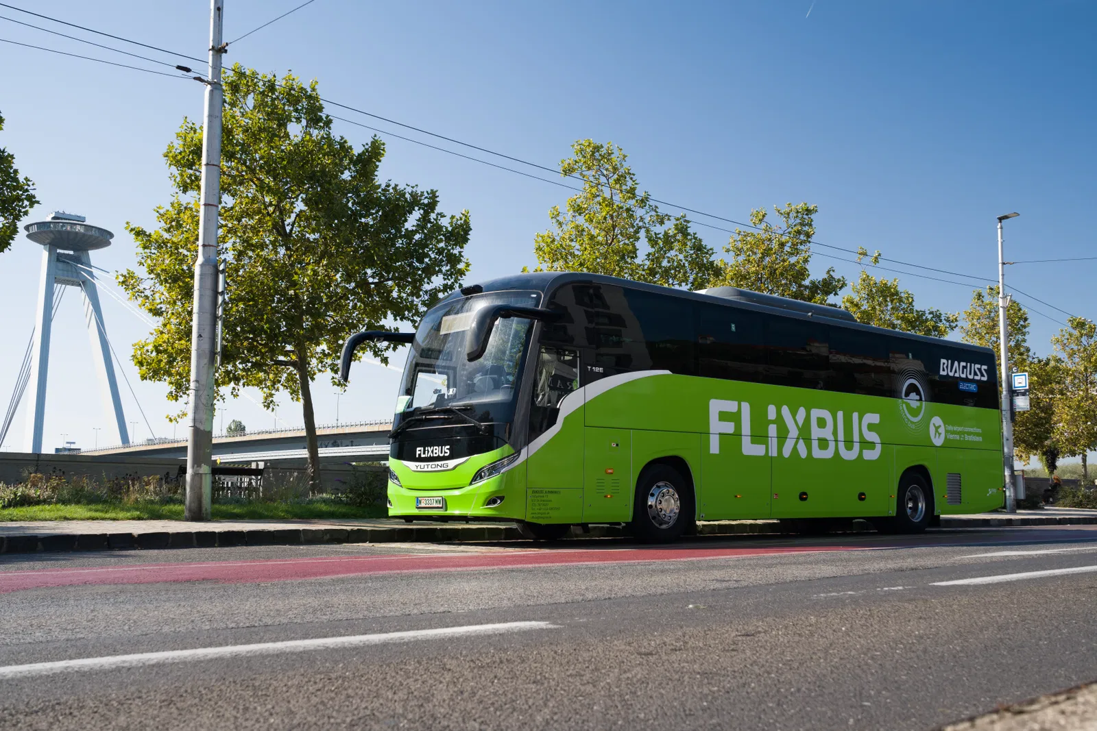 Blaguss puts eight Yutong electric coaches into service on Vienna ...
